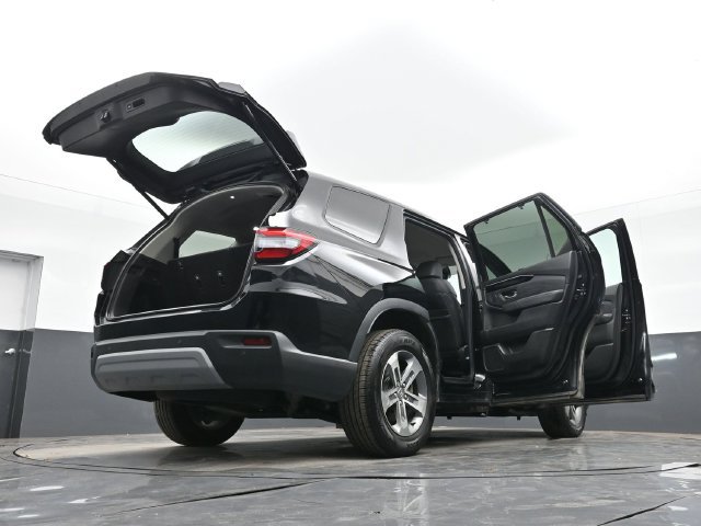 Used 2025 Honda Pilot EX-L image 49