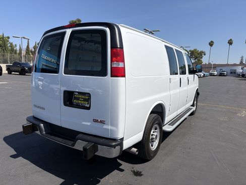 Used 2025 GMC Savana 2500 w/ Driver Convenience Package RWD image 8