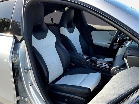 Used 2022 Mercedes-Benz CLA 35 AMG 4MATIC image 31