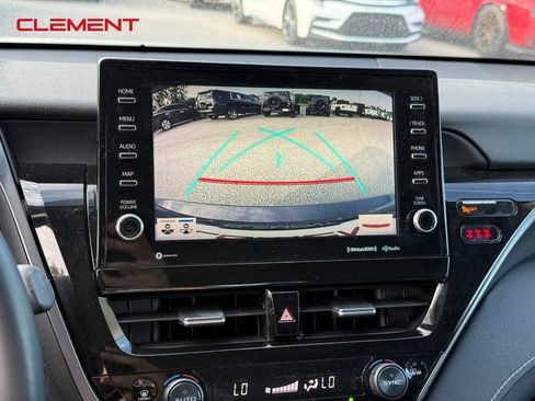 Used 2022 Toyota Camry XSE image 25