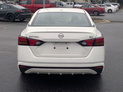 Used 2023 Nissan Altima 2.5 SV image 4