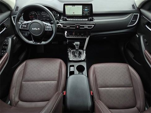 Certified 2022 Kia Seltos SX image 16