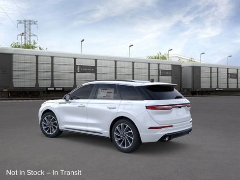 New 2026 Lincoln Corsair Grand Touring image 4