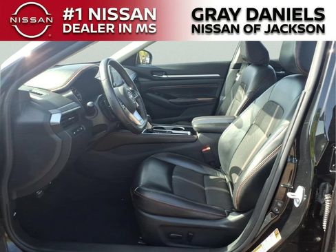 Used 2023 Nissan Altima 2.5 SR FWD image 22