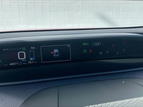 Used 2019 Toyota Prius Prime Premium image 25