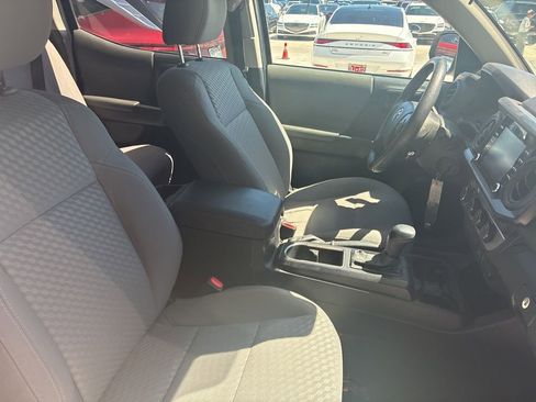 Used 2023 Toyota Tacoma SR AWD/4WD image 10