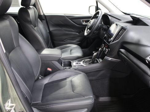 Used 2020 Subaru Forester Touring AWD/4WD image 24