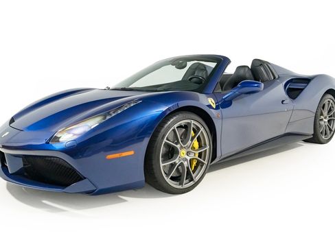 Used 2019 Ferrari 488 Spider RWD image 14