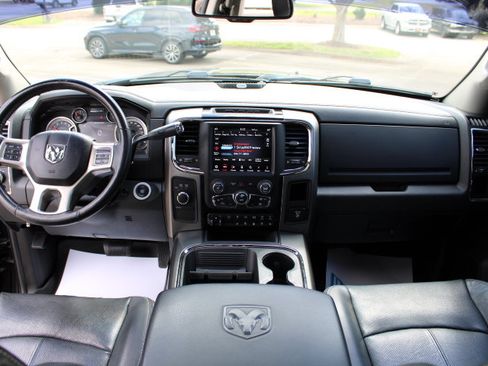 Used 2018 RAM 2500 Laramie w/ Sport Appearance Group AWD/4WD image 16