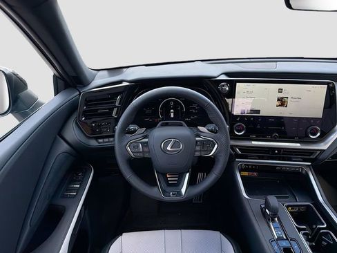 New 2026 Lexus TX 500h AWD image 18