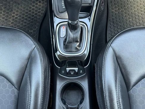 Used 2019 Jeep Compass Latitude image 28