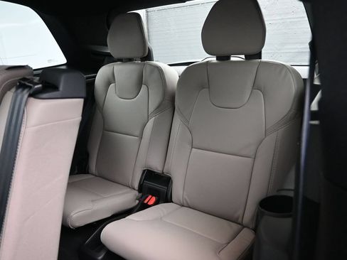 New 2026 Volvo XC90 T8 Ultra w/ Protection Package Premier AWD/4WD image 25
