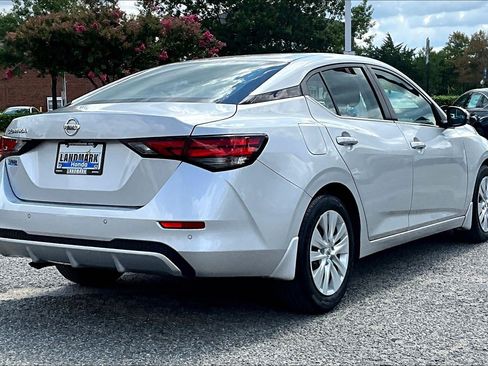 Used 2023 Nissan Sentra S FWD image 2
