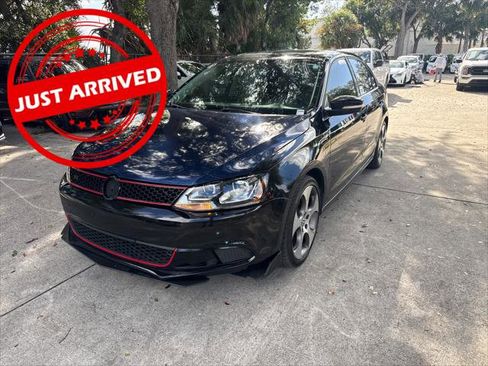 Used 2014 Volkswagen Jetta SE image 1