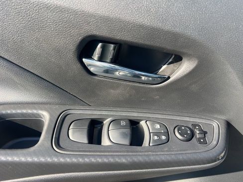 New 2025 Nissan Versa SV image 22