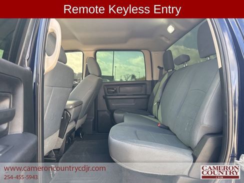 Used 2018 RAM 2500 Tradesman w/ Chrome Appearance Group image 12