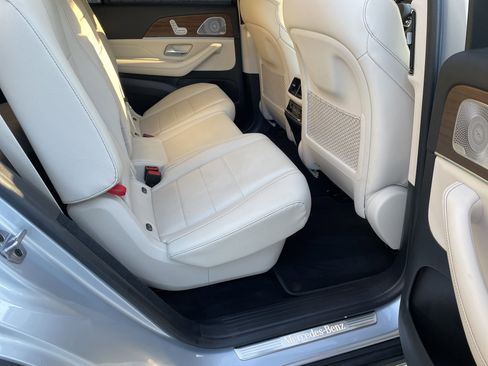 Certified 2023 Mercedes-Benz GLS 450 4MATIC image 47