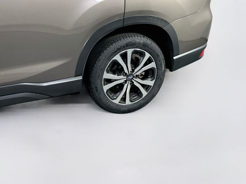 Used 2023 Subaru Forester Limited AWD/4WD image 31