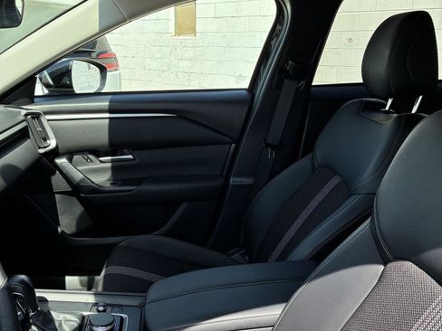 Used 2025 MAZDA CX-50 AWD 2.5 S w/ Preferred Package image 3