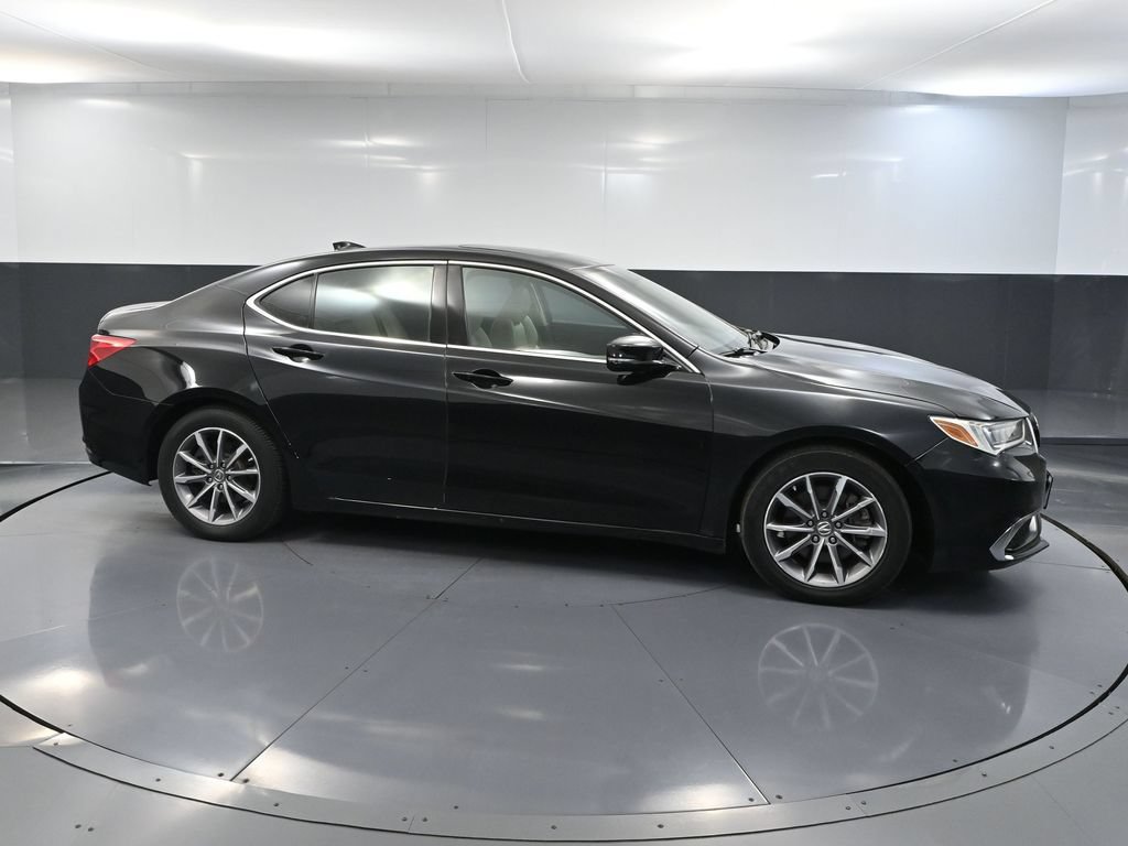 Used 2020 Acura TLX FWD image 2