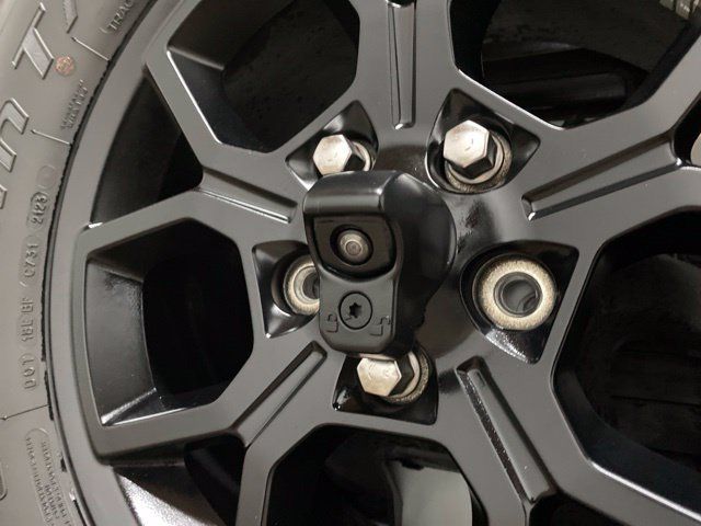 Used 2024 Jeep Wrangler Unlimited AWD/4WD image 96