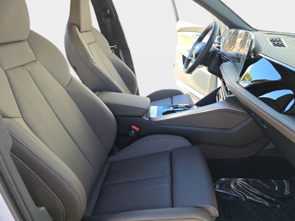 Used 2025 Audi Q5 Premium Plus w/ Premium Plus AWD/4WD image 10