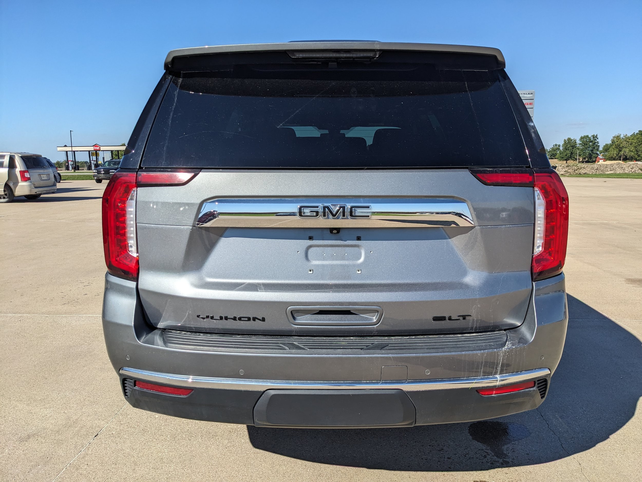 Used 2021 GMC Yukon SLT w/ SLT Luxury Plus Package AWD/4WD image 7