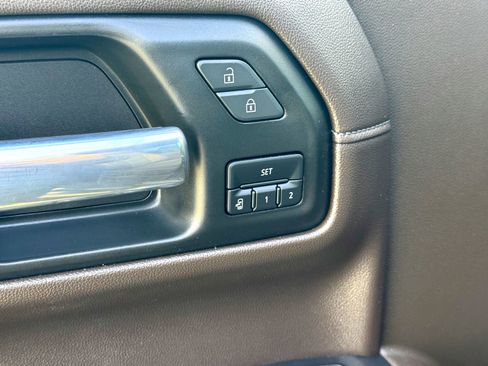 Used 2021 GMC Sierra 1500 Denali w/ Denali Ultimate Package image 16