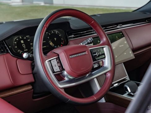 Used 2024 Land Rover Range Rover SE image 41