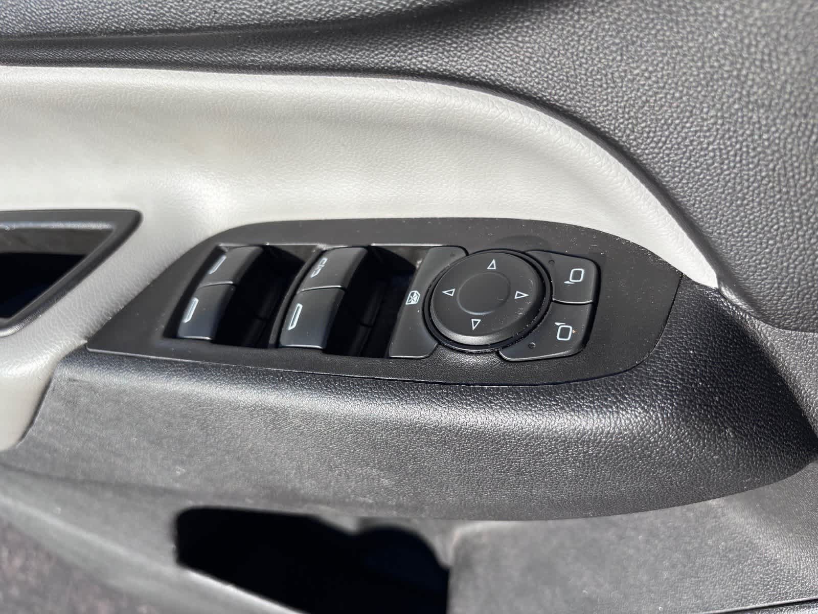 Used 2020 Chevrolet Equinox LS FWD image 15