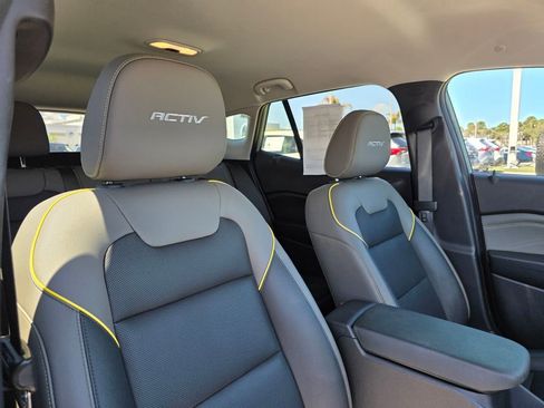 Used 2025 Chevrolet Trax ACTIV w/ Driver Confidence Package image 11