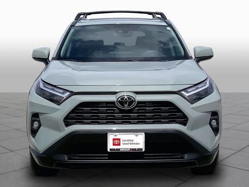 Used 2023 Toyota RAV4 XLE Premium FWD image 4