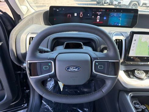 New 2026 Ford Expedition Active RWD image 18