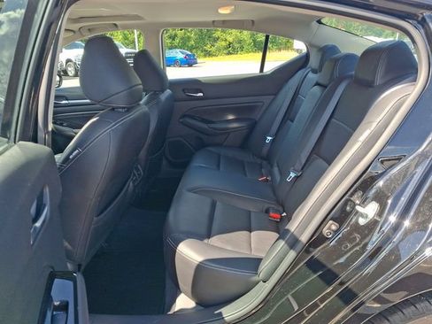 Used 2021 Nissan Altima 2.5 SL FWD image 10