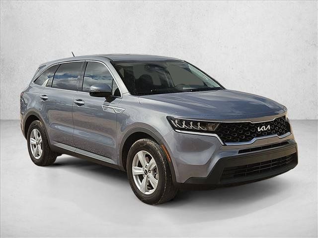 Used 2022 Kia Sorento LX FWD image 3