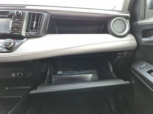 Used 2018 Toyota RAV4 XLE image 27