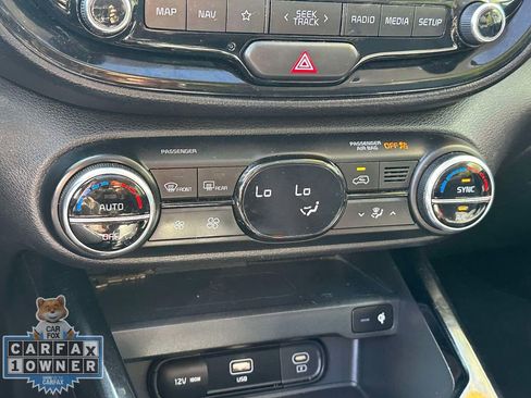 Used 2023 Kia Soul GT-Line FWD image 31