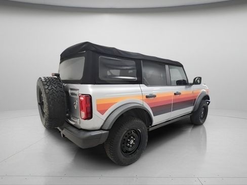 Used 2022 Ford Bronco Black Diamond AWD/4WD image 6