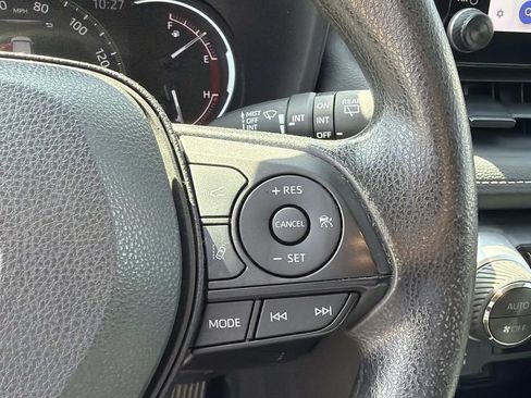 Used 2023 Toyota RAV4 XLE FWD image 21