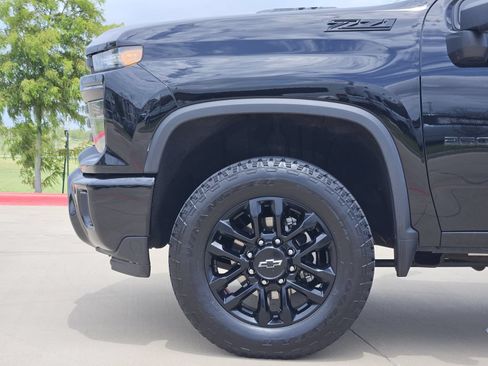 Certified 2025 Chevrolet Silverado 2500 Custom w/ Custom Value Package AWD/4WD image 11