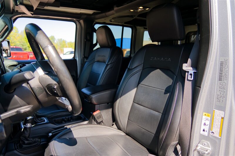 Used 2019 Jeep Wrangler Unlimited Sahara AWD/4WD image 17