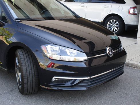 Used 2018 Volkswagen Golf SEL FWD image 52