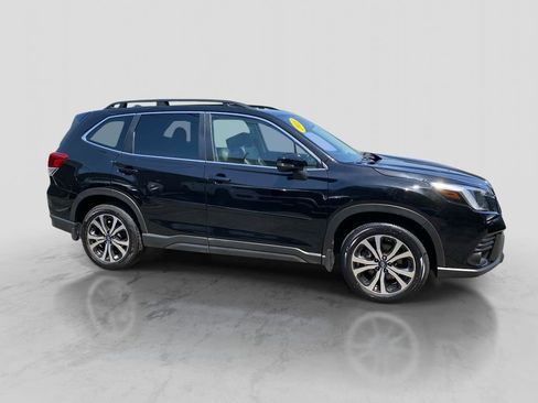 Certified 2023 Subaru Forester Limited AWD/4WD image 10