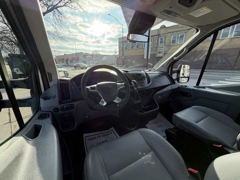 Used 2015 Ford Transit 350 XL image 23