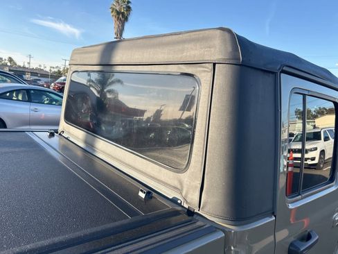 Used 2020 Jeep Gladiator Mojave image 12