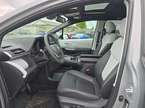 Certified 2026 Toyota Sienna XSE AWD/4WD image 22