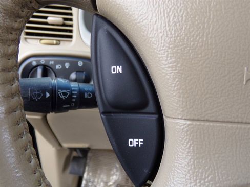 Used 2004 Ford Explorer Sport Trac 4x4 image 48