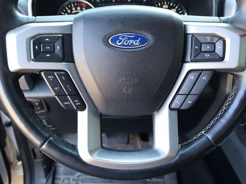 Used 2019 Ford F150 Platinum w/ Equipment Group 701A Luxury AWD/4WD image 12