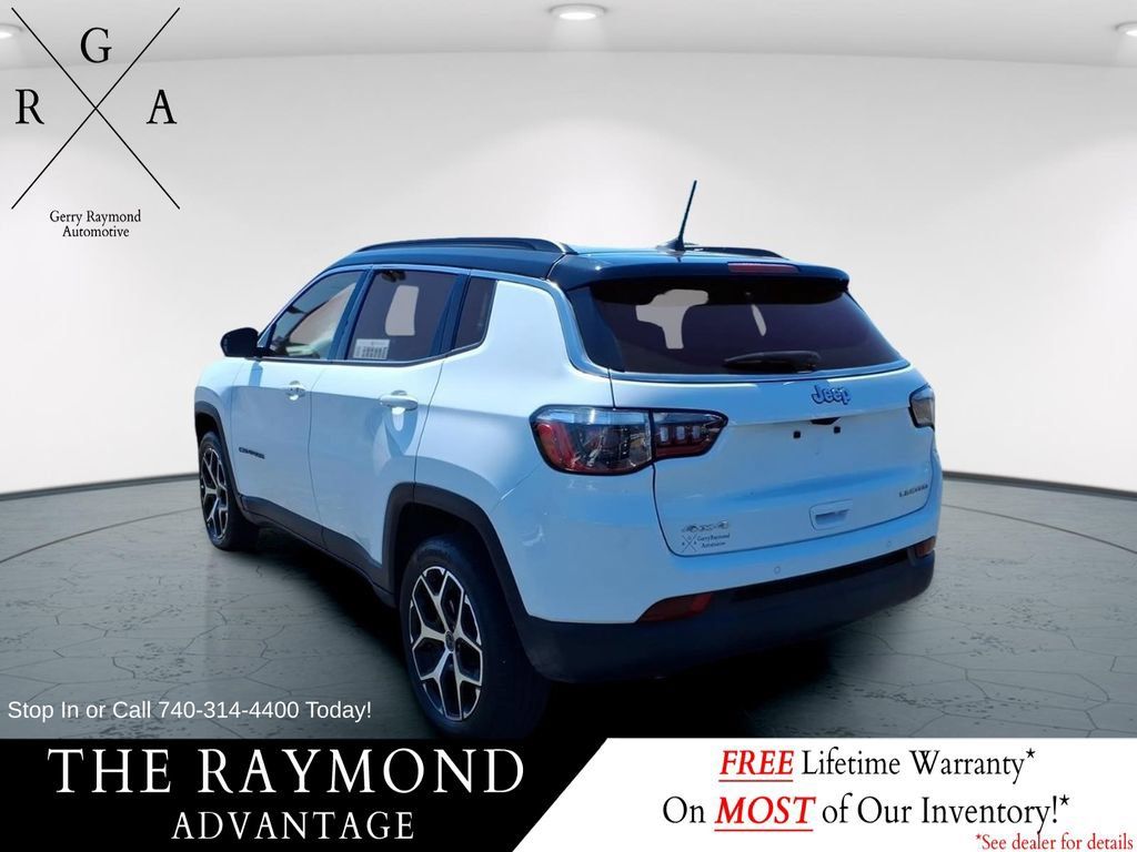 Used 2026 Jeep Compass Limited AWD/4WD image 5