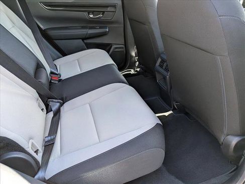 Used 2025 Honda CR-V LX image 18